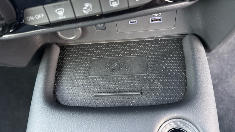 Nissan Juke 1.0 DiG-T N-Connecta 5dr Petrol Hatchback